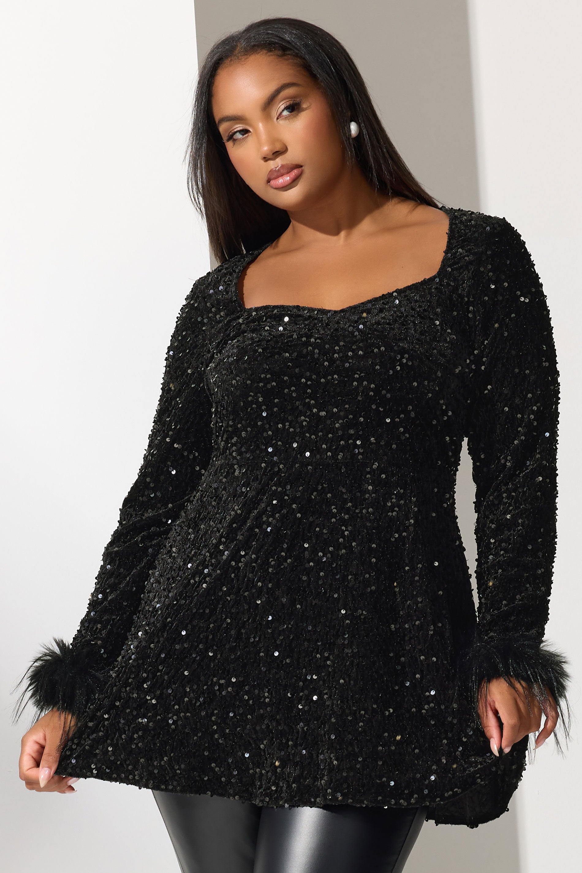 YOURS LONDON Curve Black Velvet Sequin Faux Fur Trim Top
